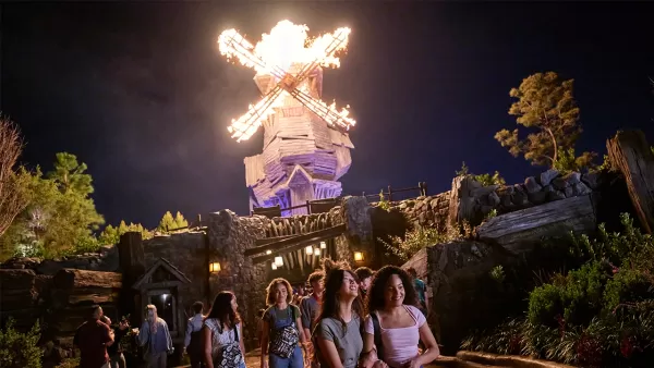 Monsters Unchained ride