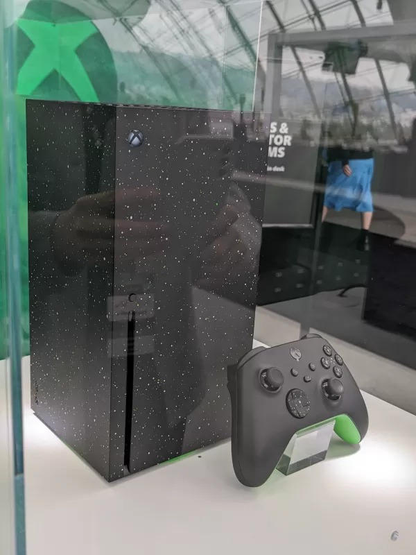Neue Modelle der Xbox -Serie X und S - erste Look -Bilder