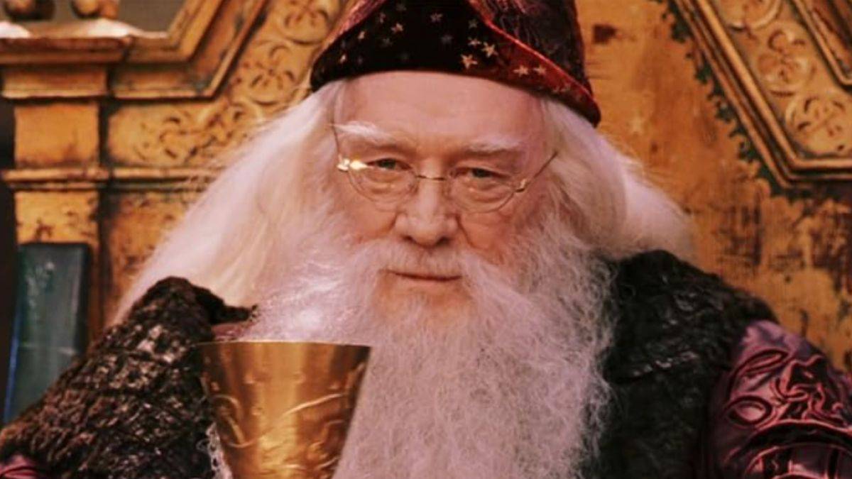 Richard Harris bilang Dumbledore sa Harry Potter at ang Sorcerer's Stone